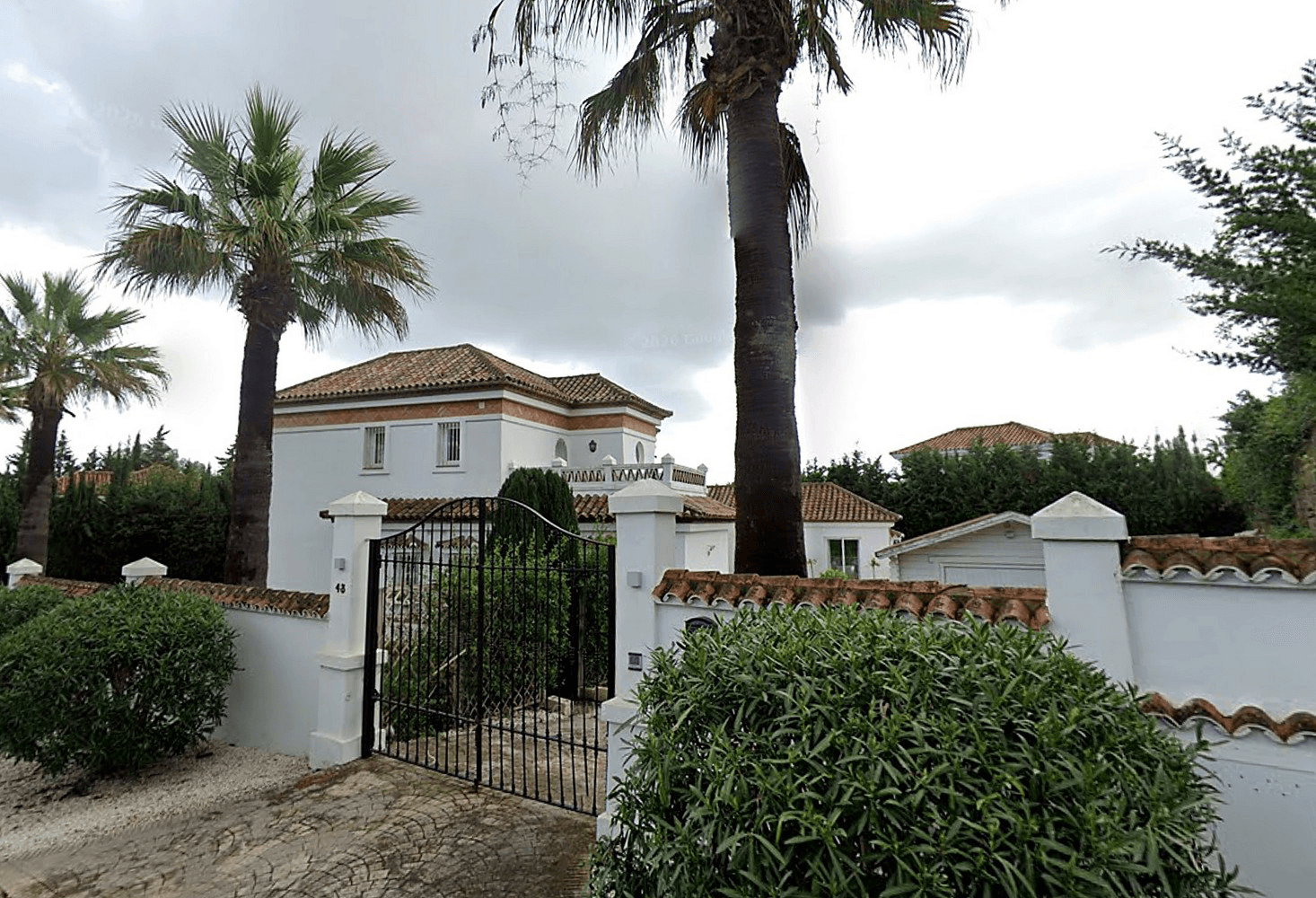 MORTGAGE-BACKED LOAN - C/ BENAVENTE NO. 43, GROUND FLOOR, URB. SOTOGRANDE